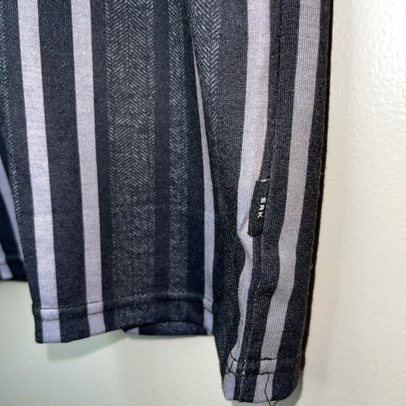 Sunrise Kingdom Strip Tee Size L - Picture 7 of 9